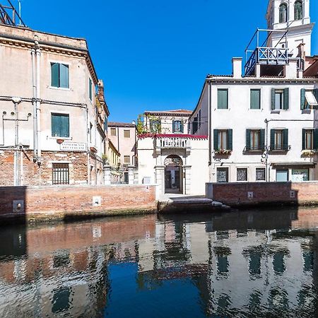 Ln Luxe Apartment Venice Canal View 外观 照片