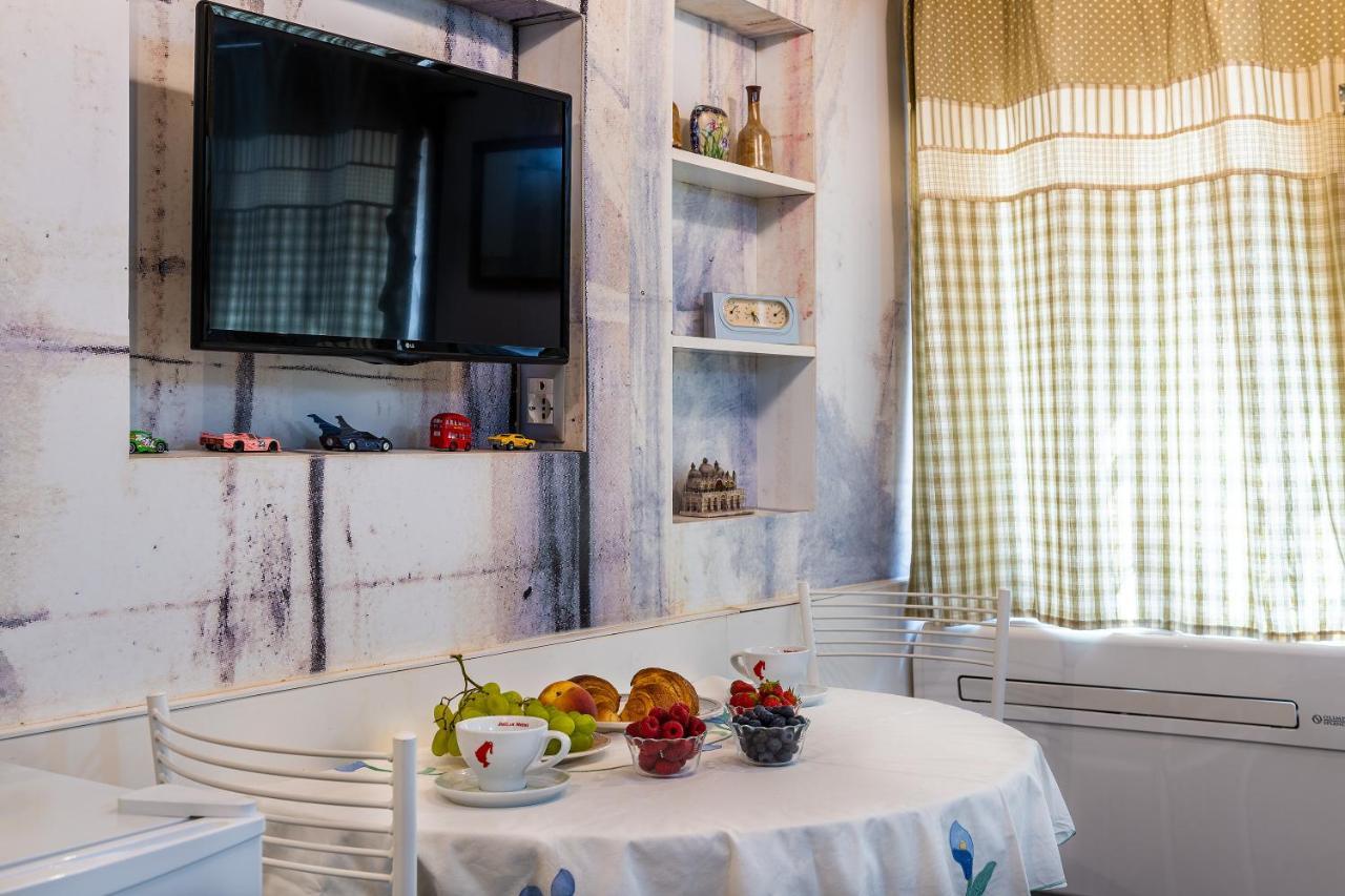 Ln Luxe Apartment Venice Canal View 外观 照片