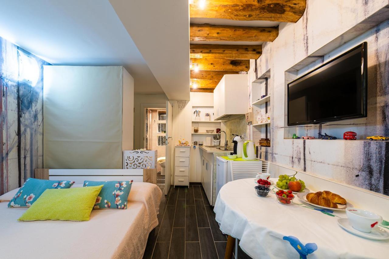 Ln Luxe Apartment Venice Canal View 外观 照片